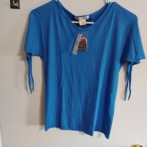 Vibrant Blue Kids Tee with Butterfly Accent